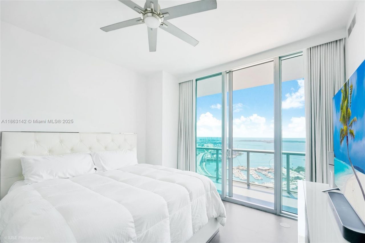 888 Biscayne Blvd, Unit 5004, Miami, FL 33132 Photo