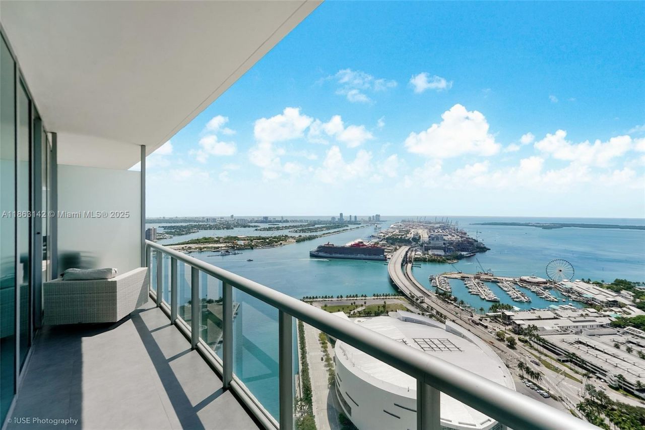 888 Biscayne Blvd, Unit 5004, Miami, FL 33132 Photo