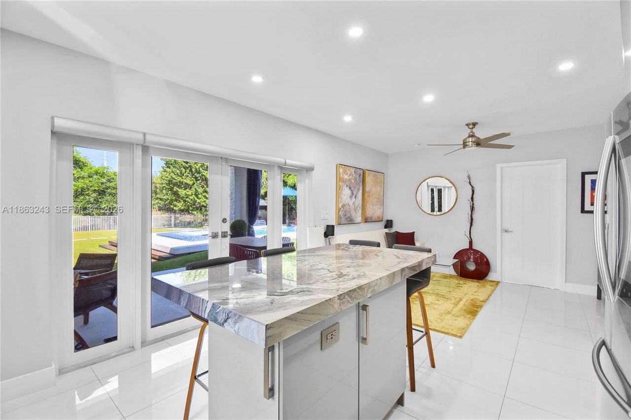 14441 S Biscayne River Rd, Miami, FL 33161 Photo