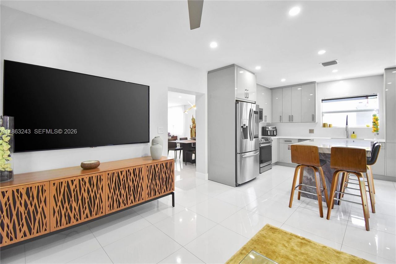 14441 S Biscayne River Rd, Miami, FL 33161 Photo