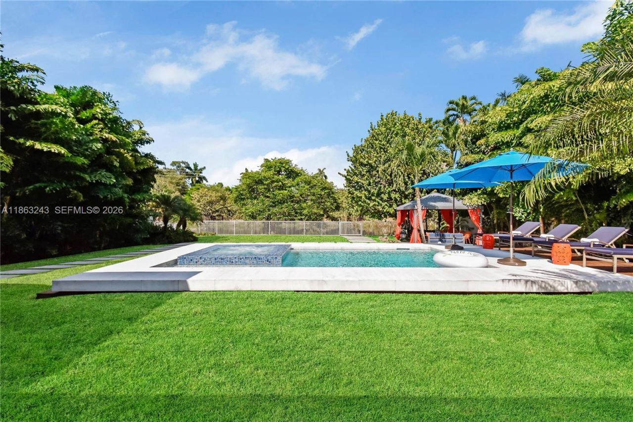 14441 S Biscayne River Rd, Miami, FL 33161 Photo