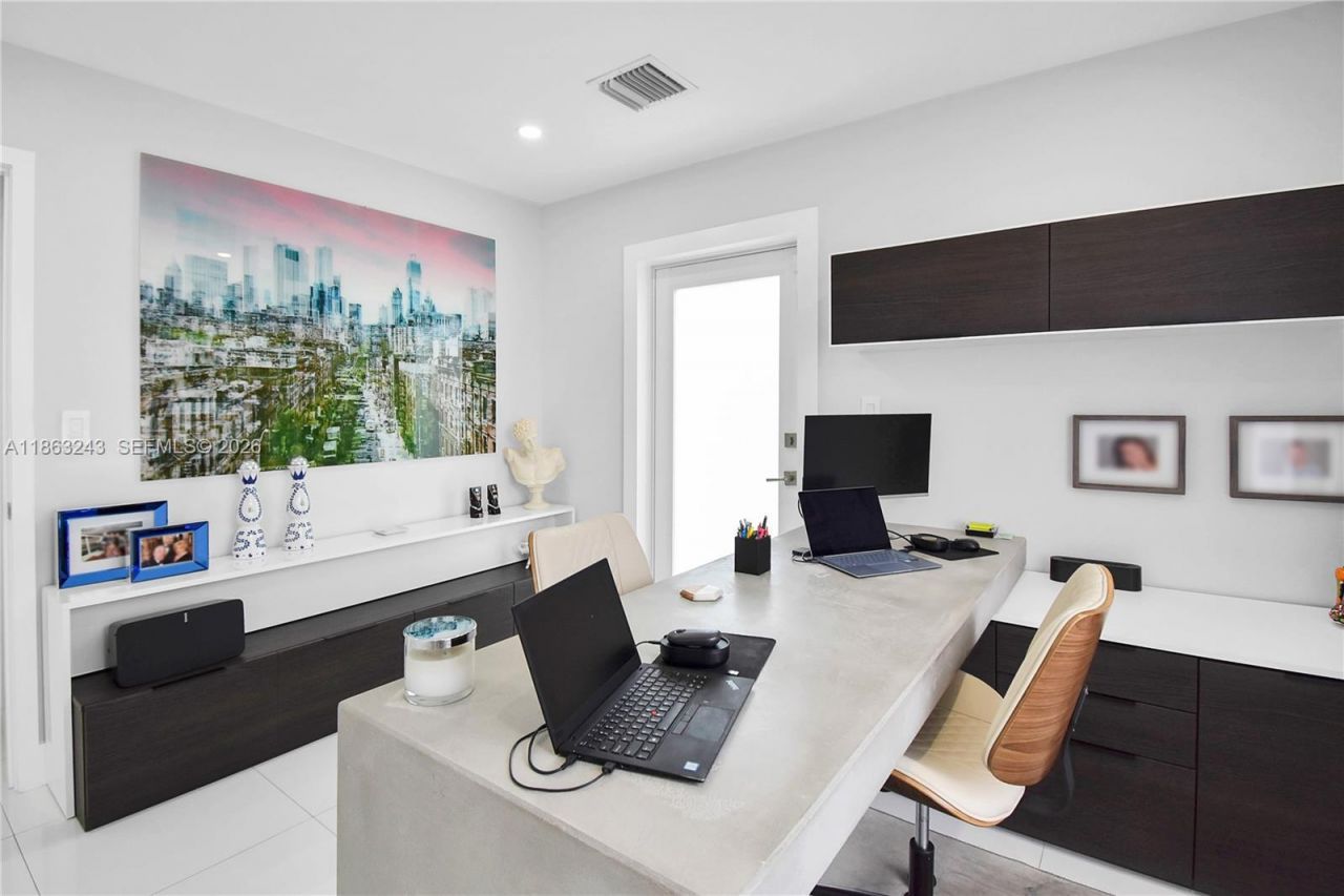 14441 S Biscayne River Rd, Miami, FL 33161 Photo