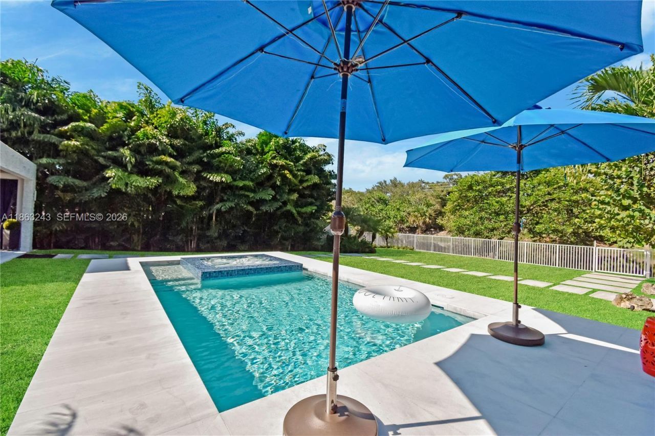 14441 S Biscayne River Rd, Miami, FL 33161 Photo