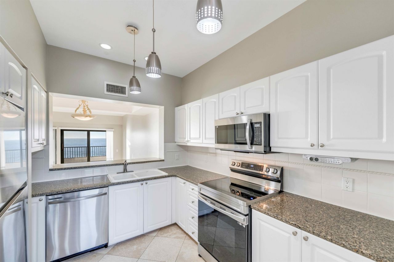 645 La Peninsula Blvd, Unit 645, Naples, FL 34113 Photo