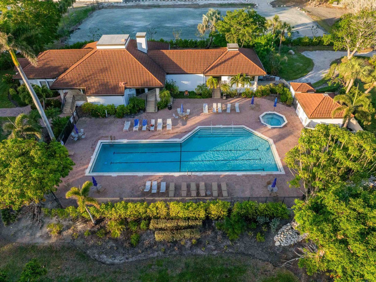645 La Peninsula Blvd, Unit 645, Naples, FL 34113 Photo