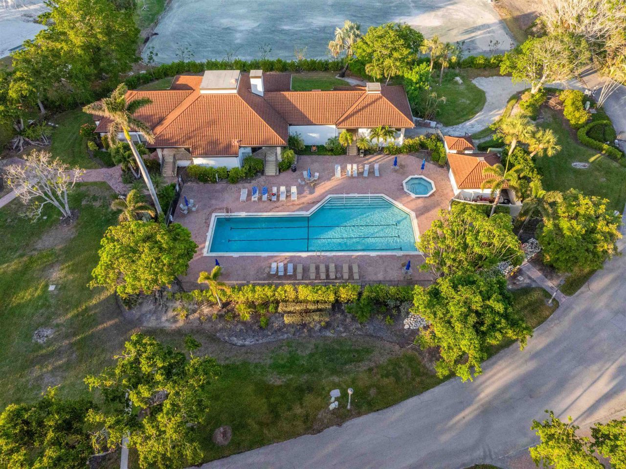 645 La Peninsula Blvd, Unit 645, Naples, FL 34113 Photo