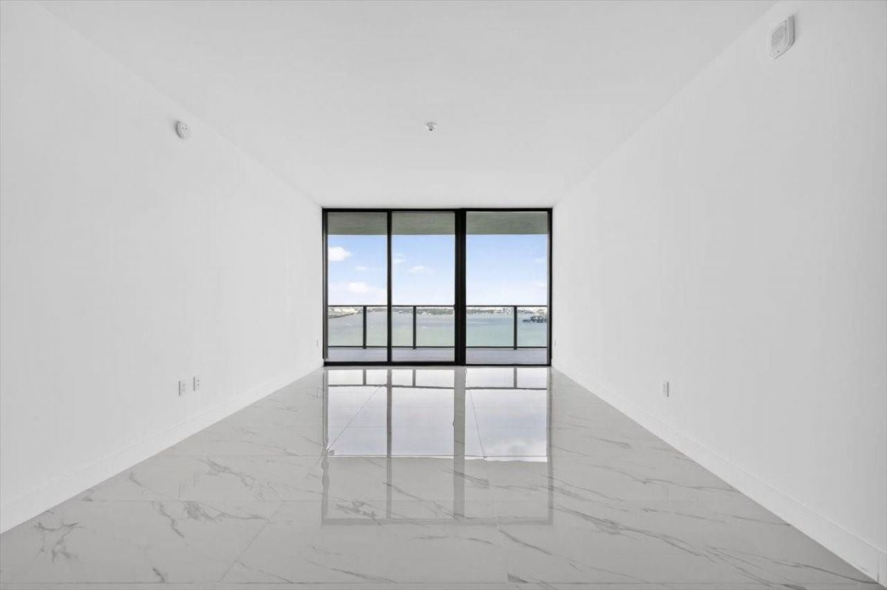 700 NE 24th Street, Unit 5202, Miami, FL 33137 Photo