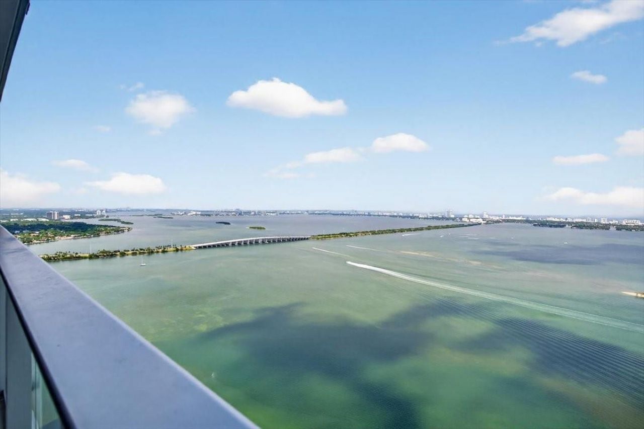 700 NE 24th Street, Unit 5202, Miami, FL 33137 Photo