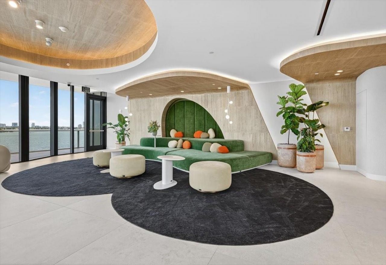 700 NE 24th Street, Unit 5202, Miami, FL 33137 Photo