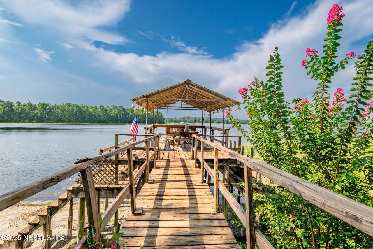 8166 Alderman Road, Melrose, FL 32666 Photo