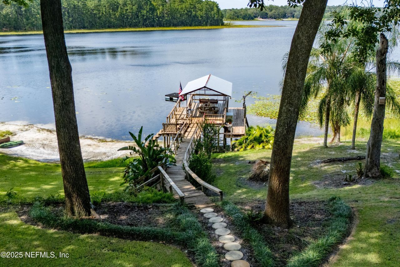 8166 Alderman Road, Melrose, FL 32666 Photo