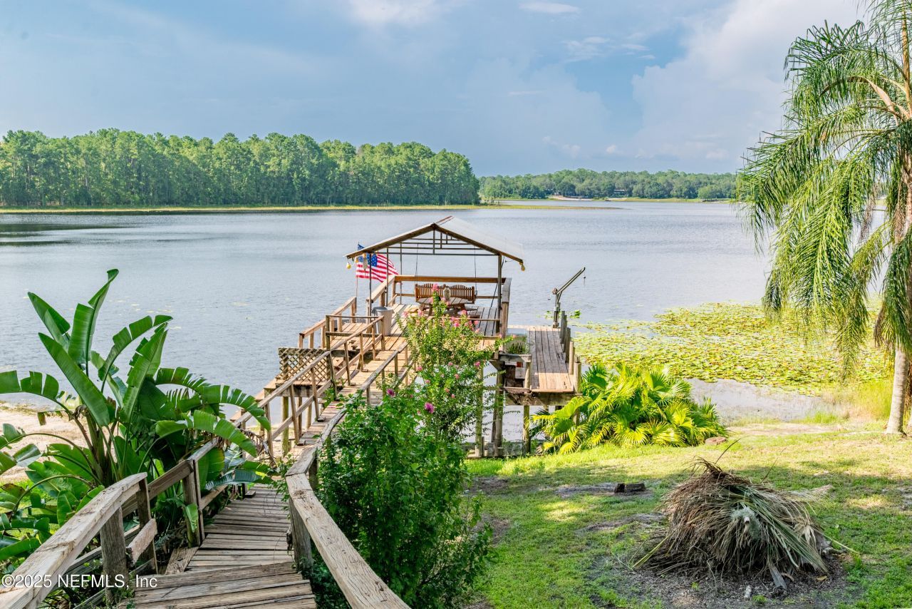 8166 Alderman Road, Melrose, FL 32666 Photo