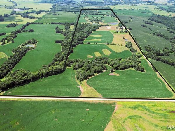 46613 Winter Rd, Unincorporated, MO 64630