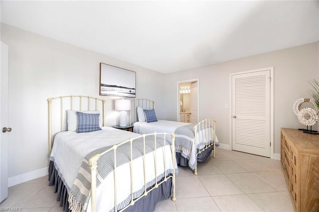 3443 Gulf Shore Blvd N, Unit 314, Naples, FL 34103 Photo