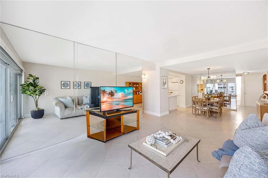 3443 Gulf Shore Blvd N, Unit 314, Naples, FL 34103 Photo