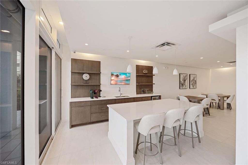 3443 Gulf Shore Blvd N, Unit 314, Naples, FL 34103 Photo