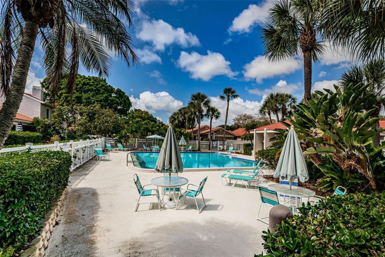 4916 Milano Court Ne, Saint Petersburg, FL 33703 Photo