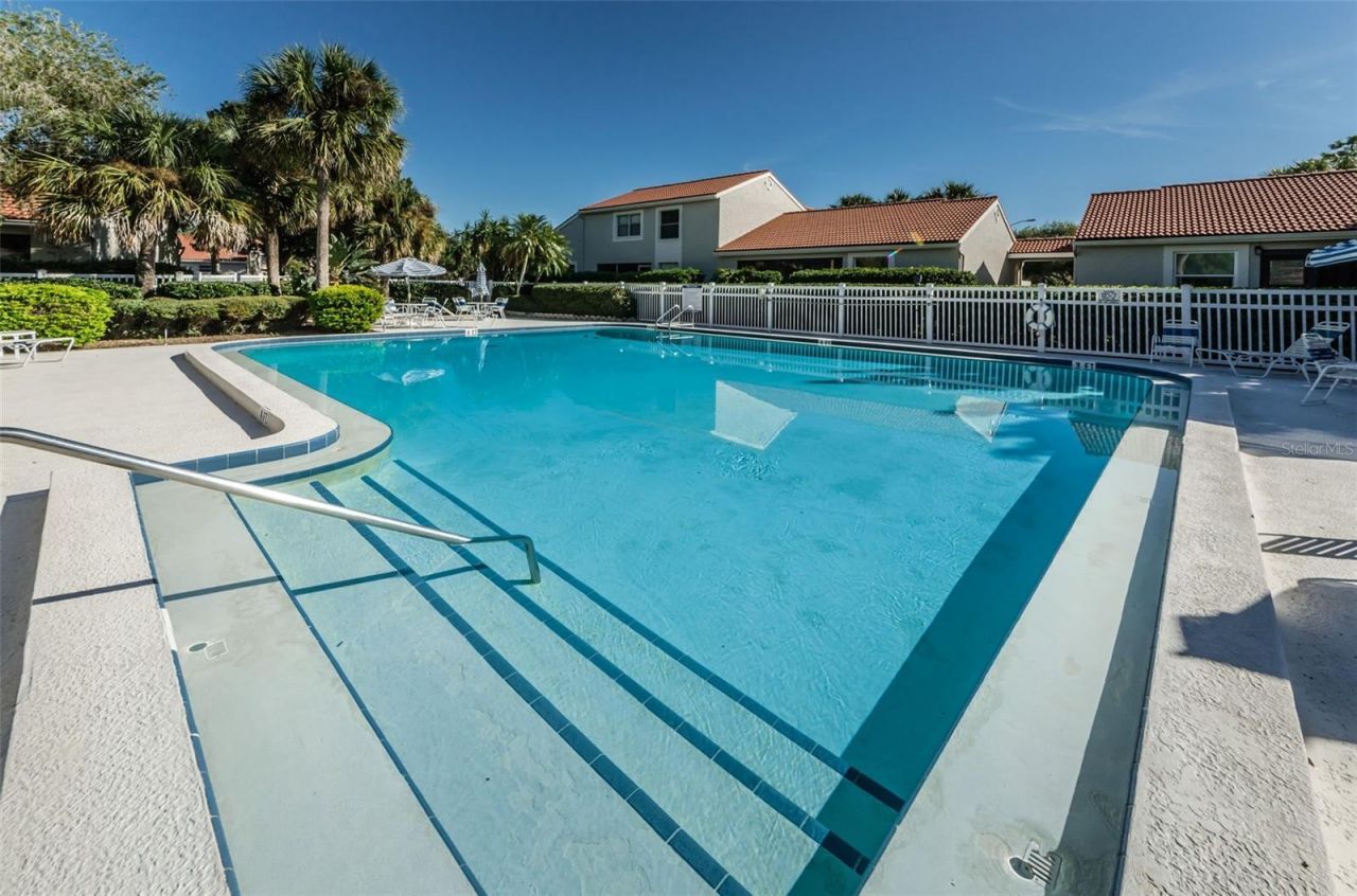 4916 Milano Court Ne, Saint Petersburg, FL 33703 Photo