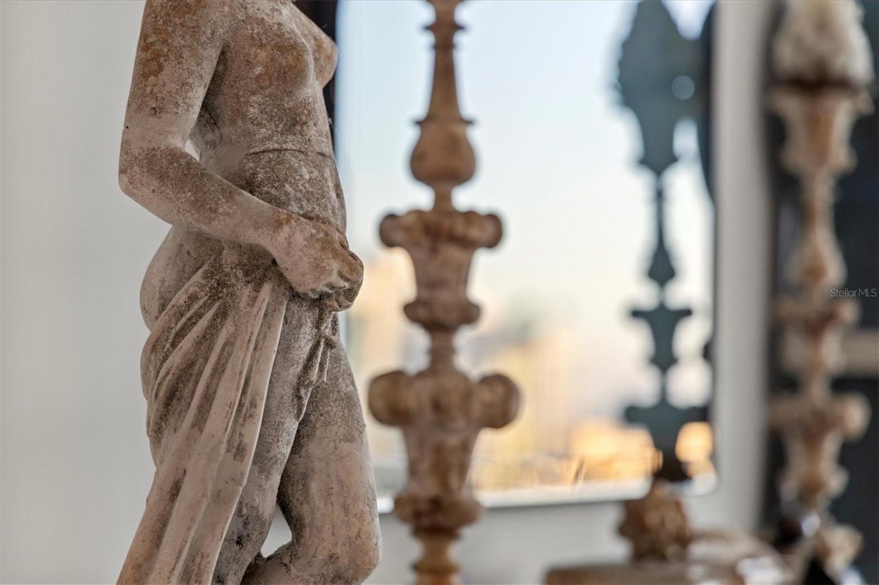 301 Quay Commons, Unit 1704, Sarasota, FL 34236 Photo