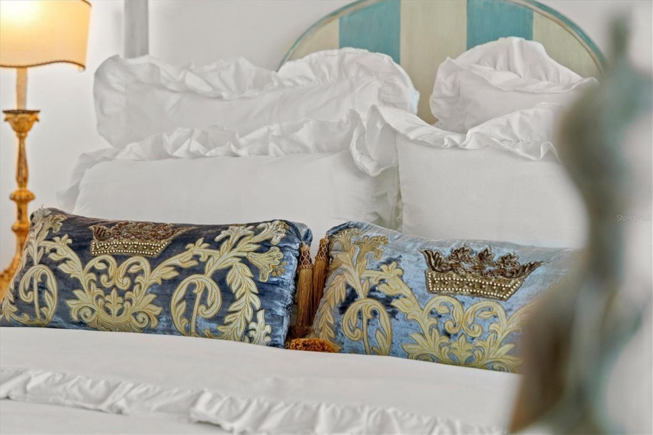 301 Quay Commons, Unit 1704, Sarasota, FL 34236 Photo