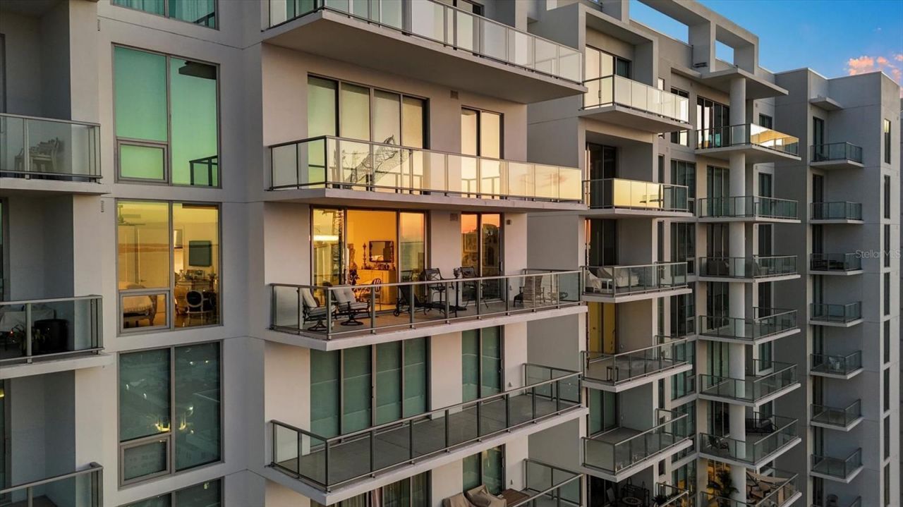 301 Quay Commons, Unit 1704, Sarasota, FL 34236 Photo