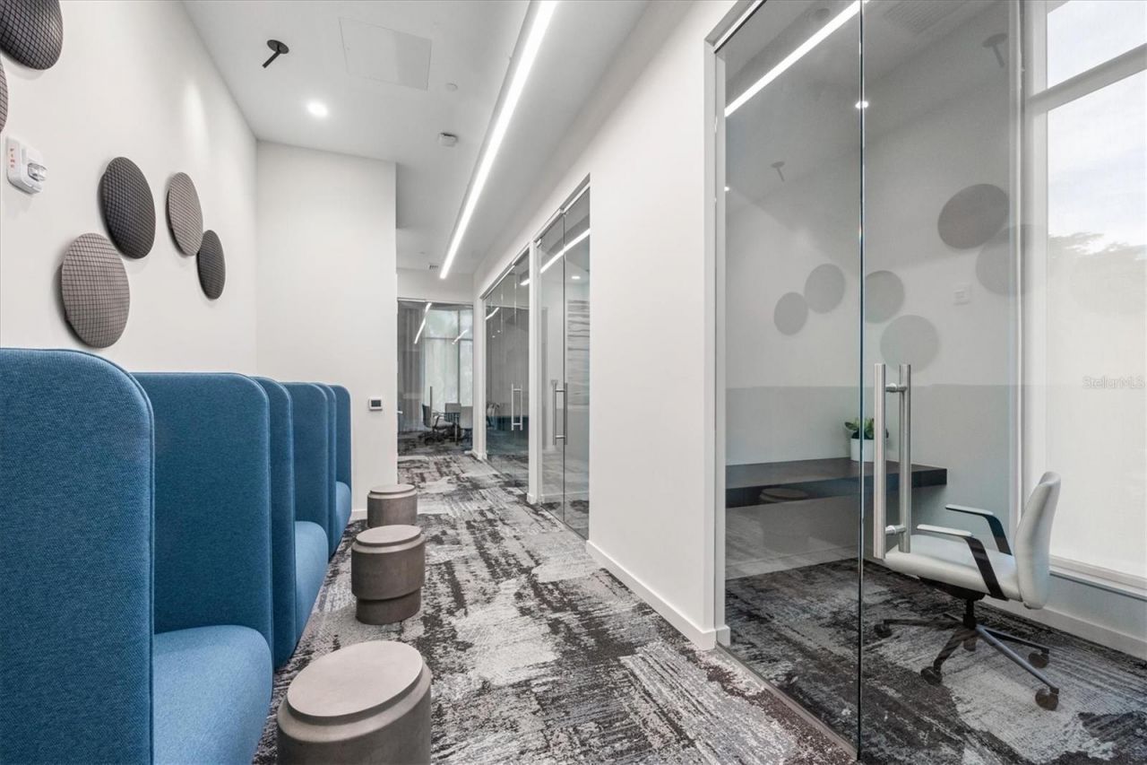 301 Quay Commons, Unit 1704, Sarasota, FL 34236 Photo