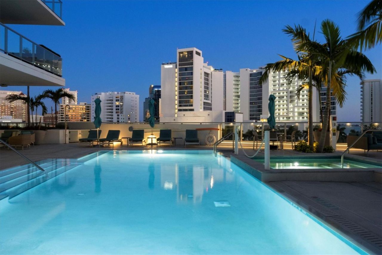 301 Quay Commons, Unit 1704, Sarasota, FL 34236 Photo