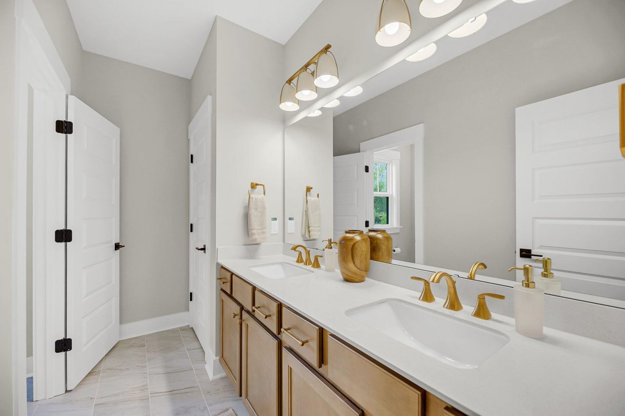 7000 Connor Court Photo 29