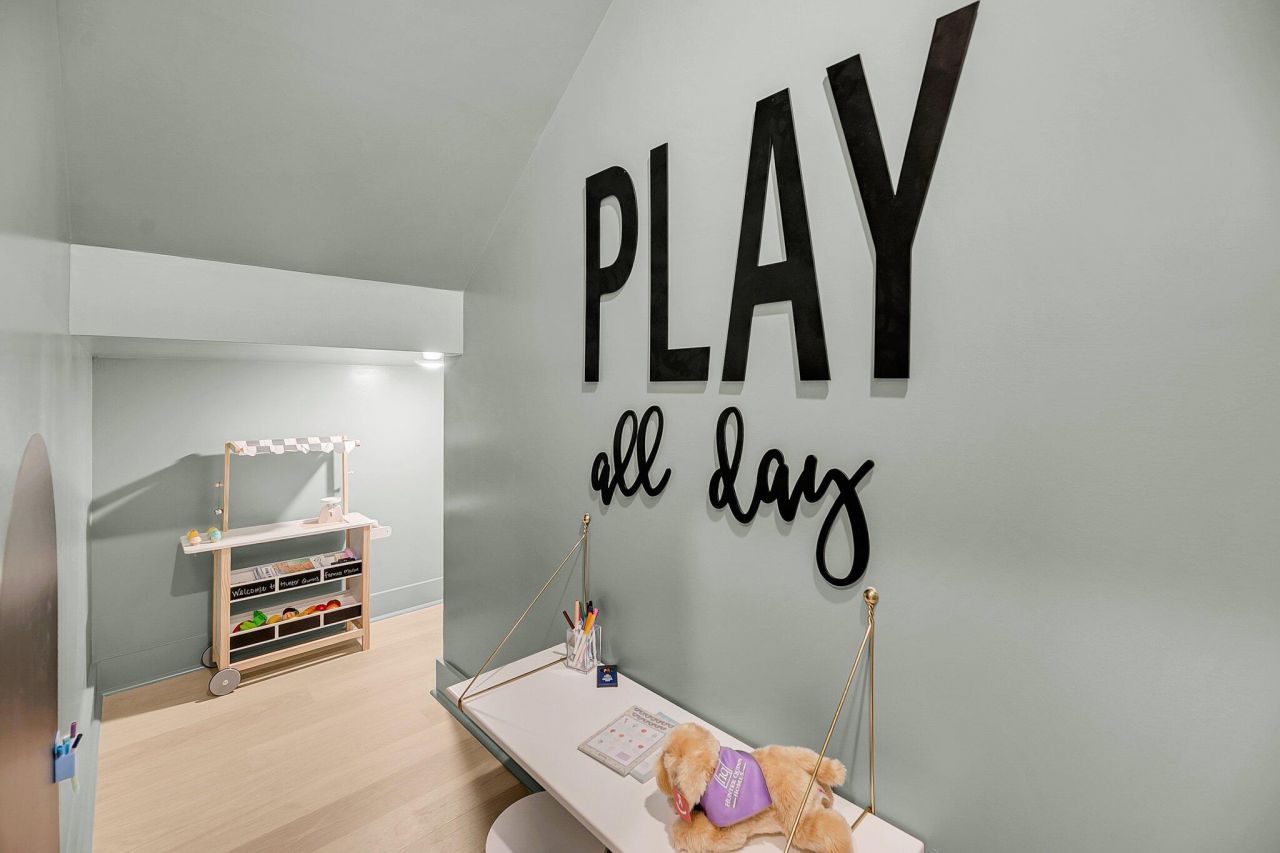 7000 Connor Court Photo 9