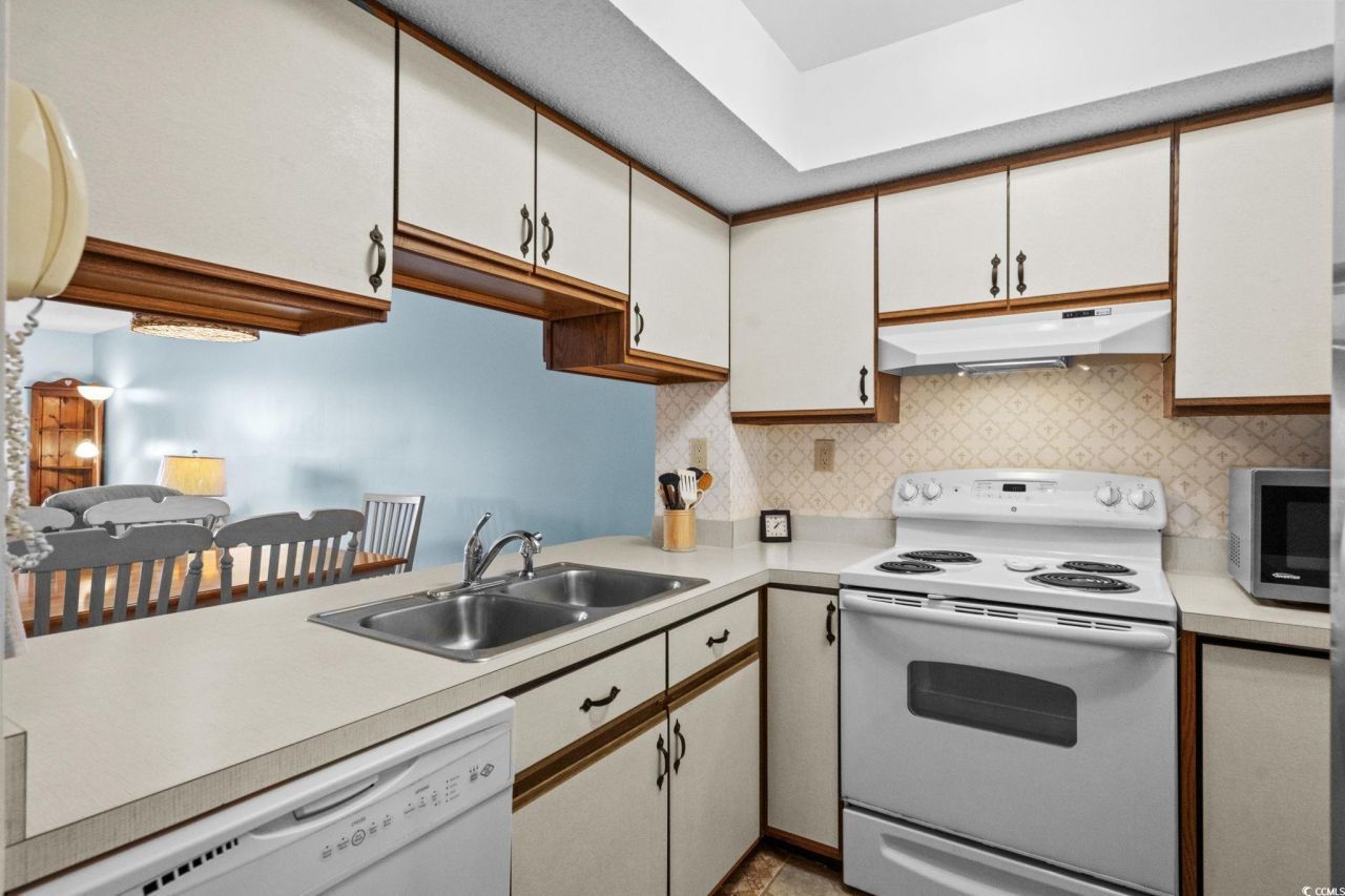 223 Maison Dr. Photo 12