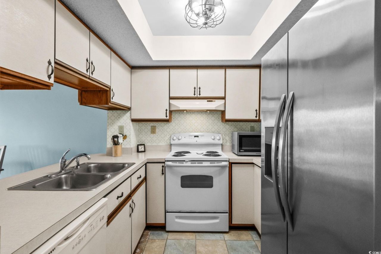 223 Maison Dr. Photo 13