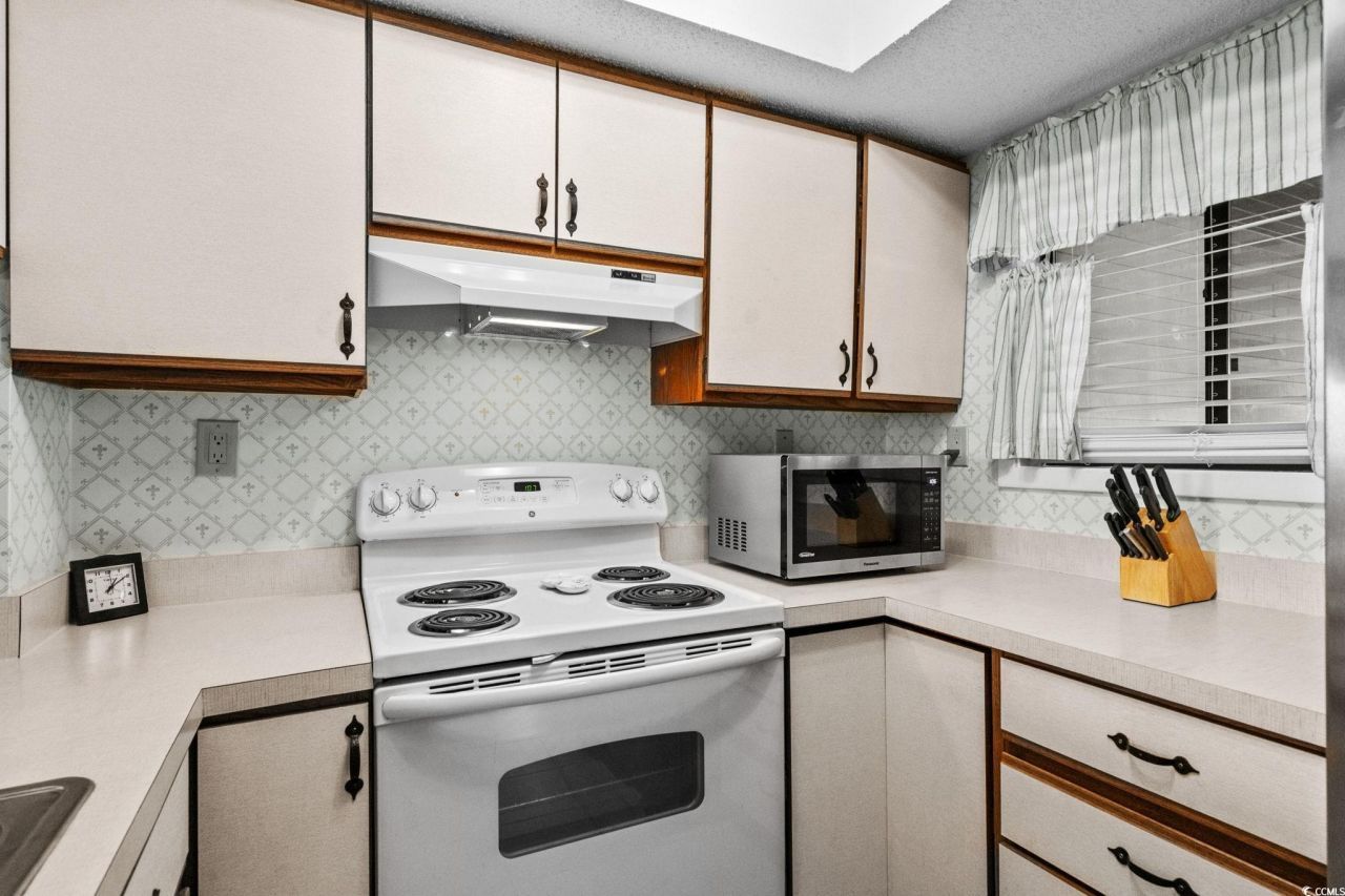 223 Maison Dr. Photo 14