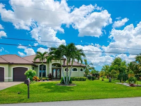 1826 SE 15th TER, CAPE CORAL, FL 33990