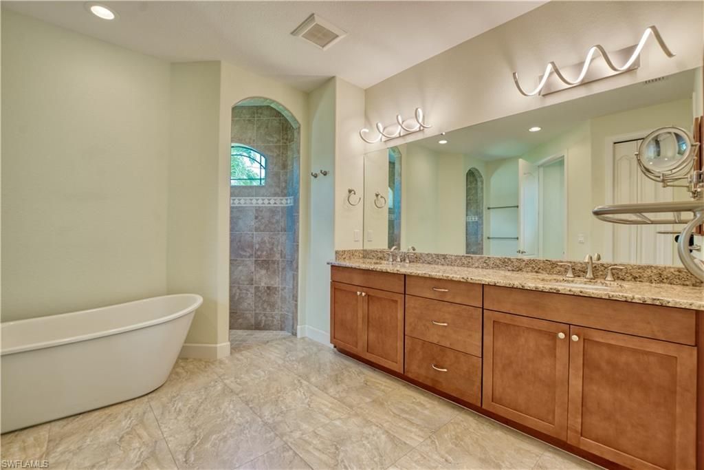 1826 SE 15th Ter, Cape Coral, FL 33990 Photo