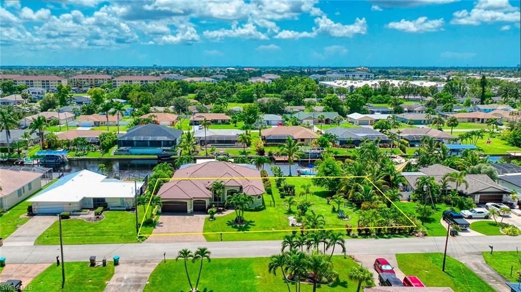 1826 SE 15th Ter, Cape Coral, FL 33990 Photo