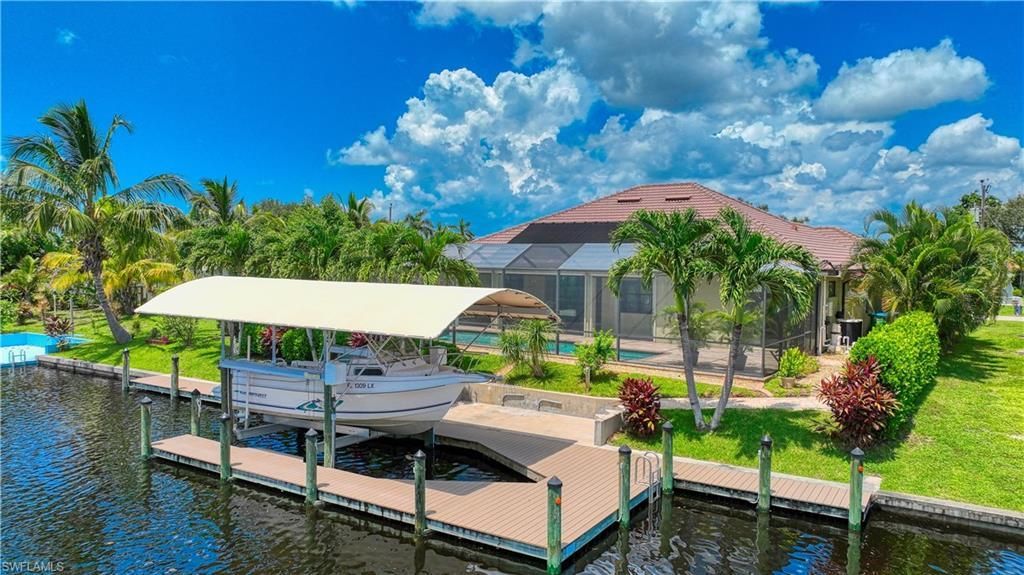 1826 SE 15th Ter, Cape Coral, FL 33990 Photo