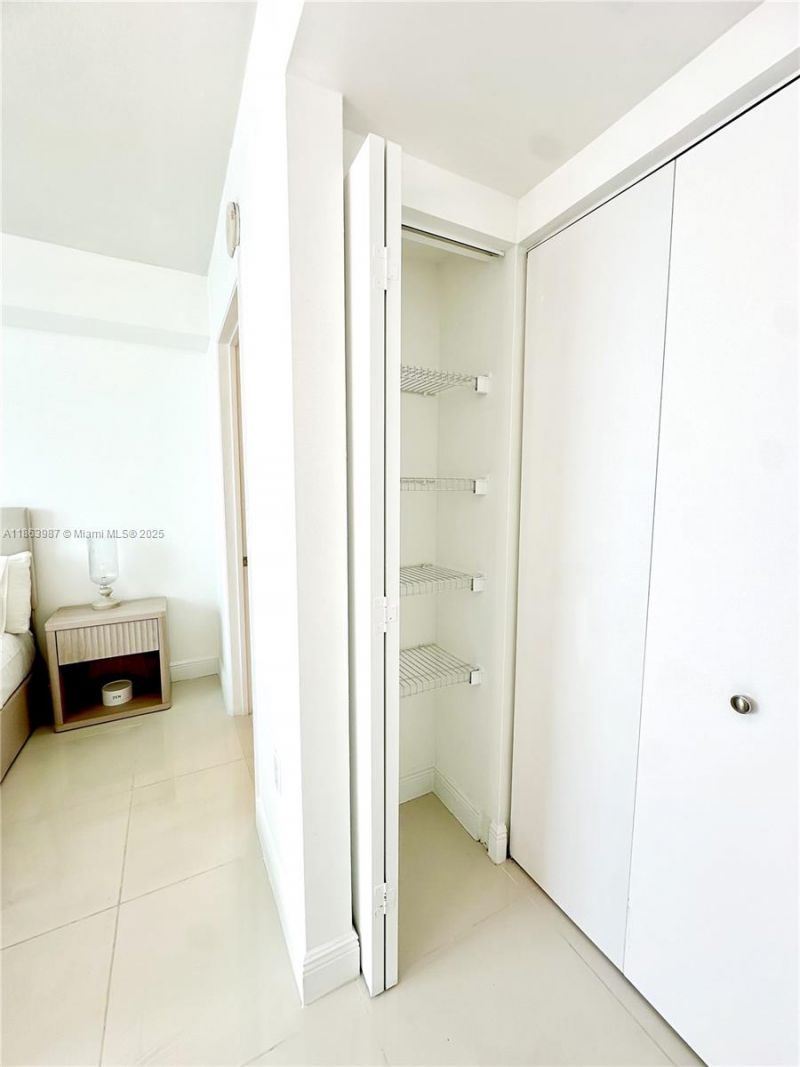 1861 NW S River Dr, Unit 2505, Miami, FL 33125 Photo