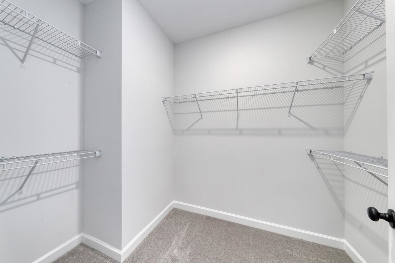 240 Layla Way Photo 16