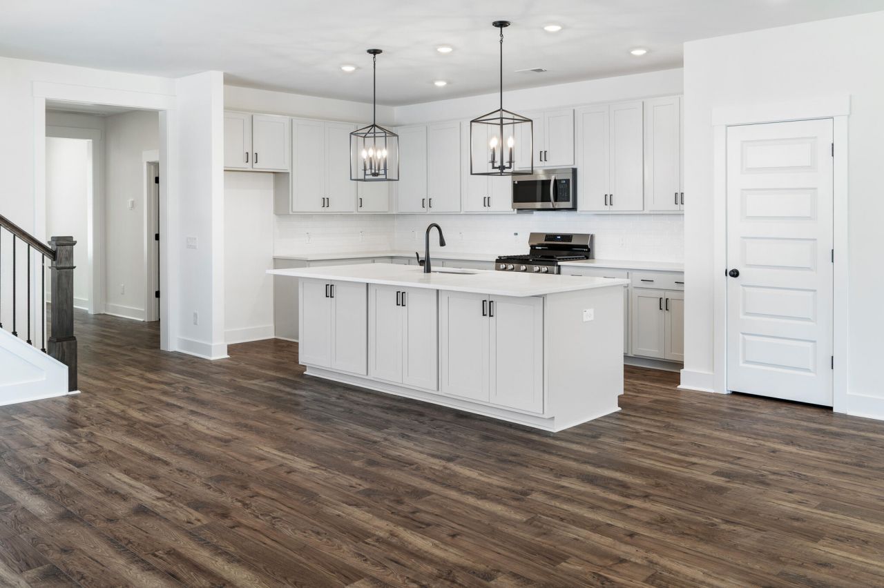 8000 Connor Court Photo 10