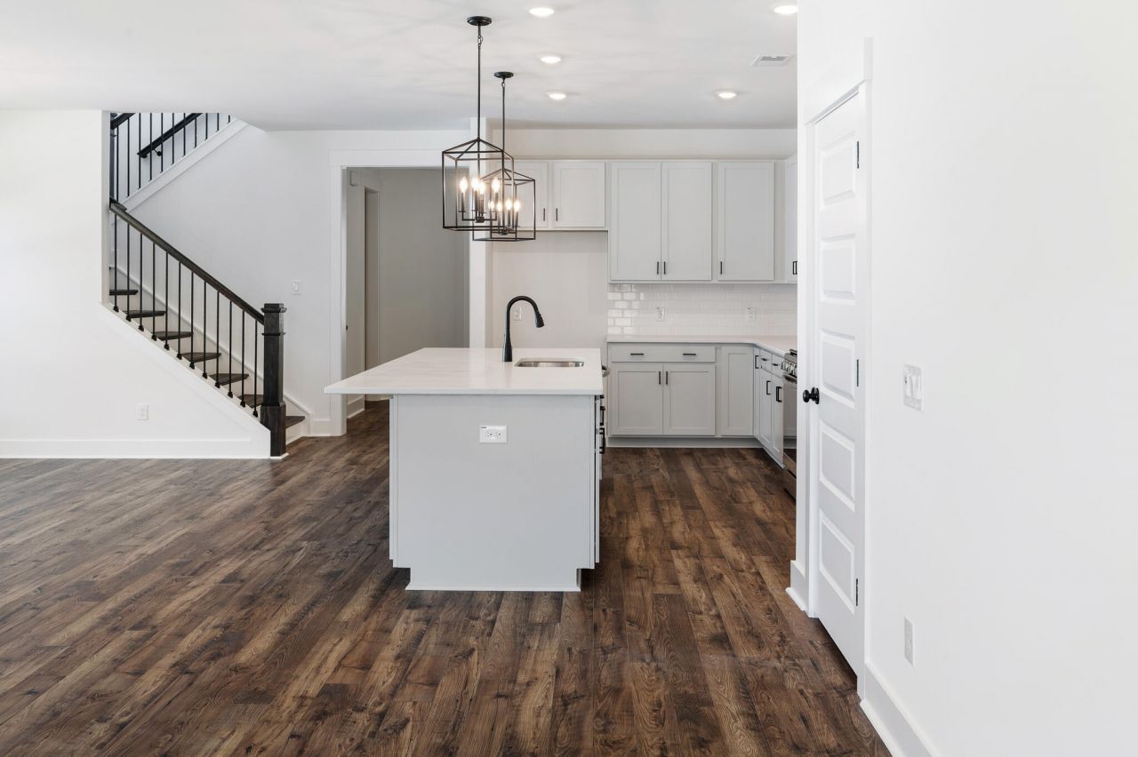 8000 Connor Court Photo 11