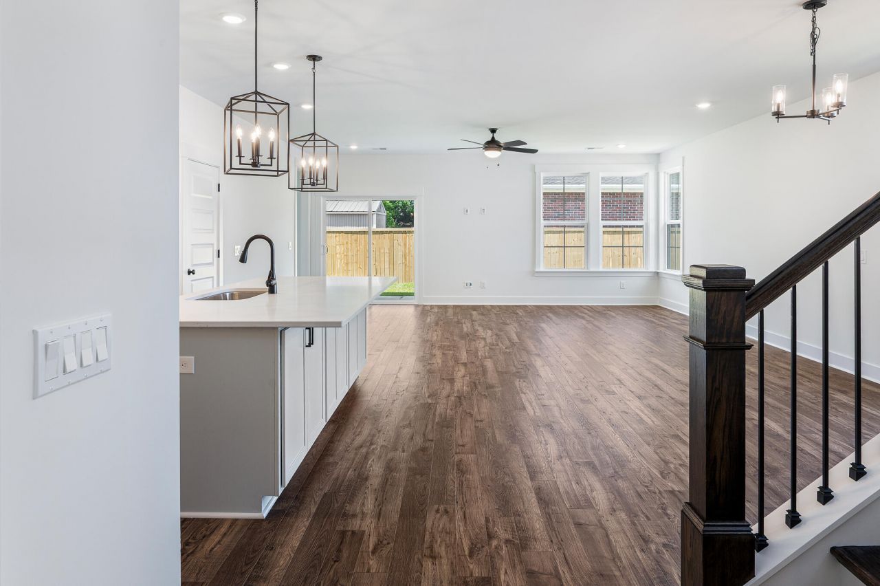 8000 Connor Court Photo 8