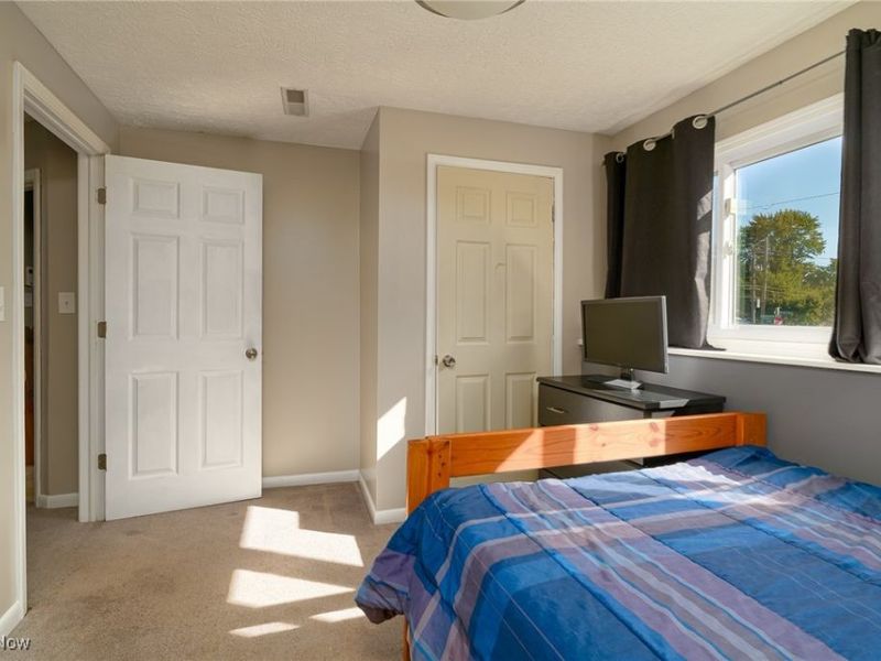 6650 Parkgate Oval, Seven Hills, OH 44131 Photo 19