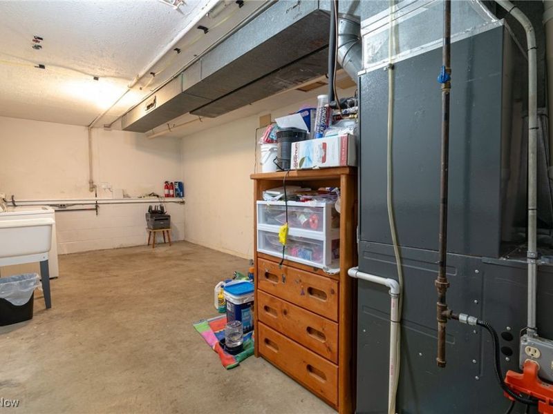 6650 Parkgate Oval, Seven Hills, OH 44131 Photo 23