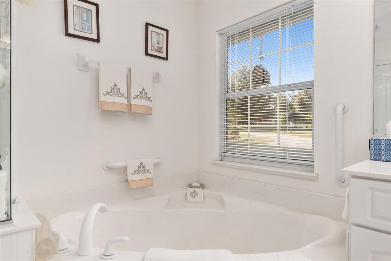 999 NE 120 Place, Ocala, FL 34479 Photo
