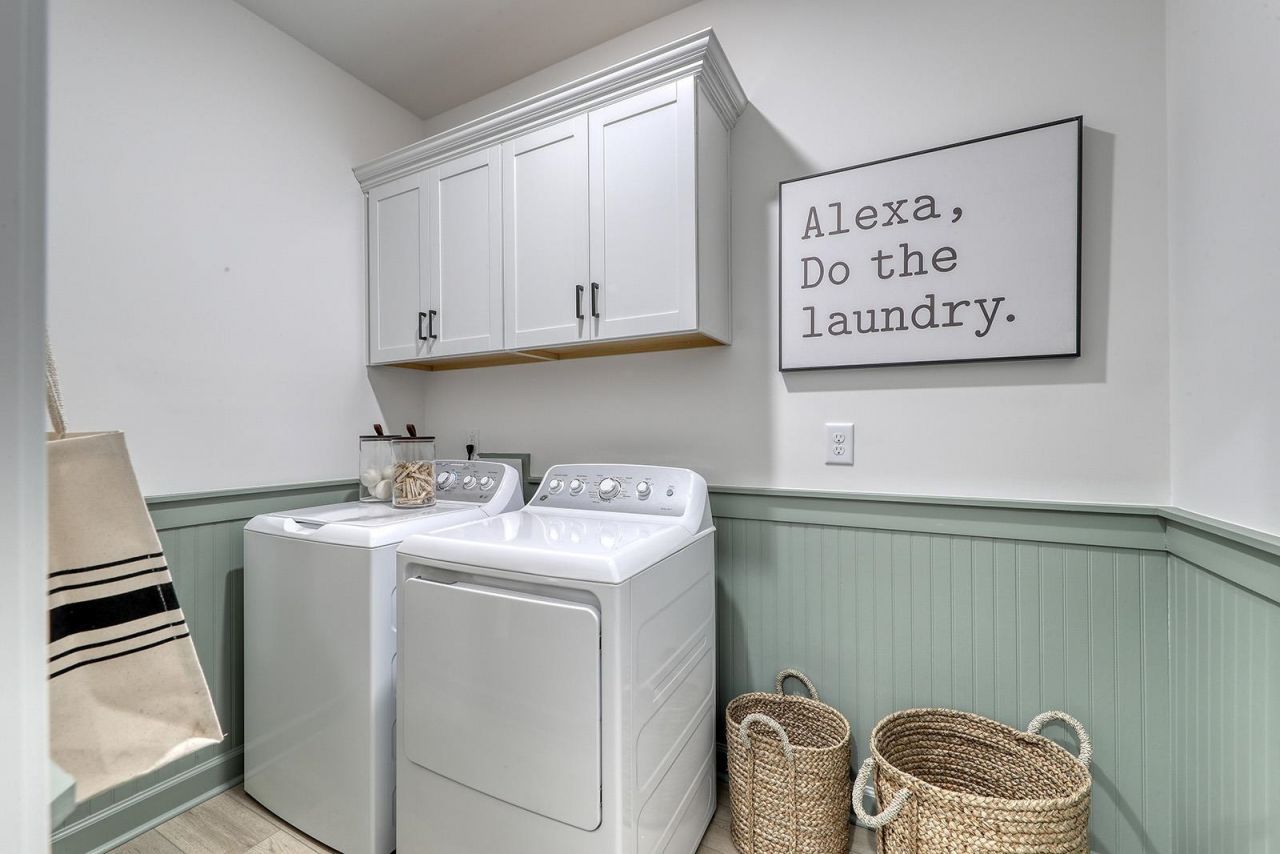 412 Ireland Way Photo 12