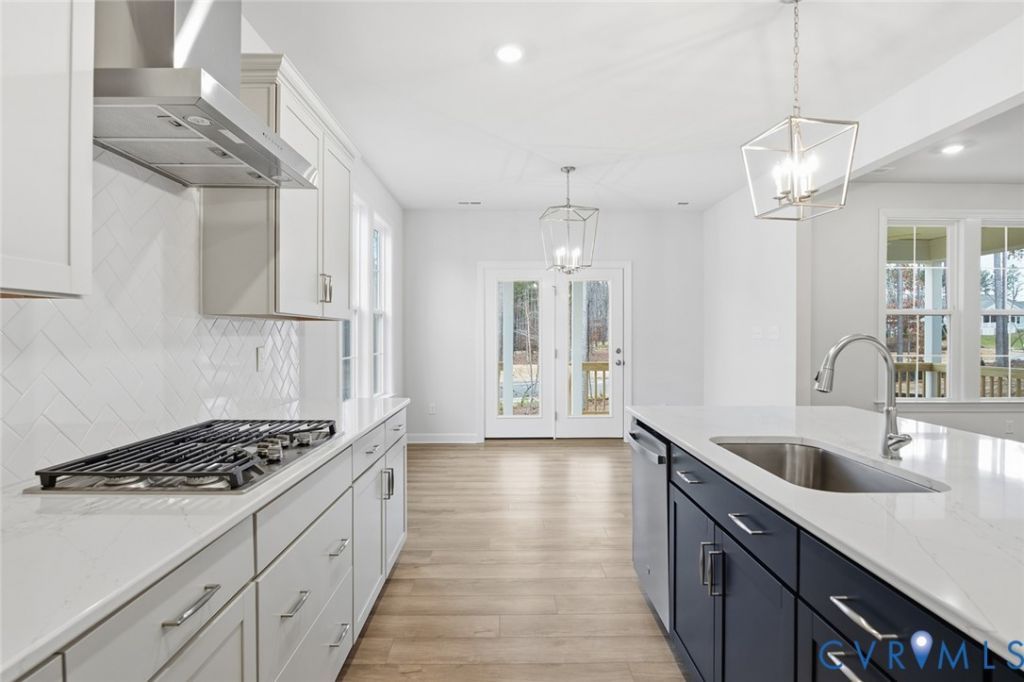 19018 Palisades Ridge Moseley, VA 23120