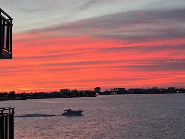 6177 SUN BOULEVARD, Unit 401, ST PETERSBURG, FL 33715