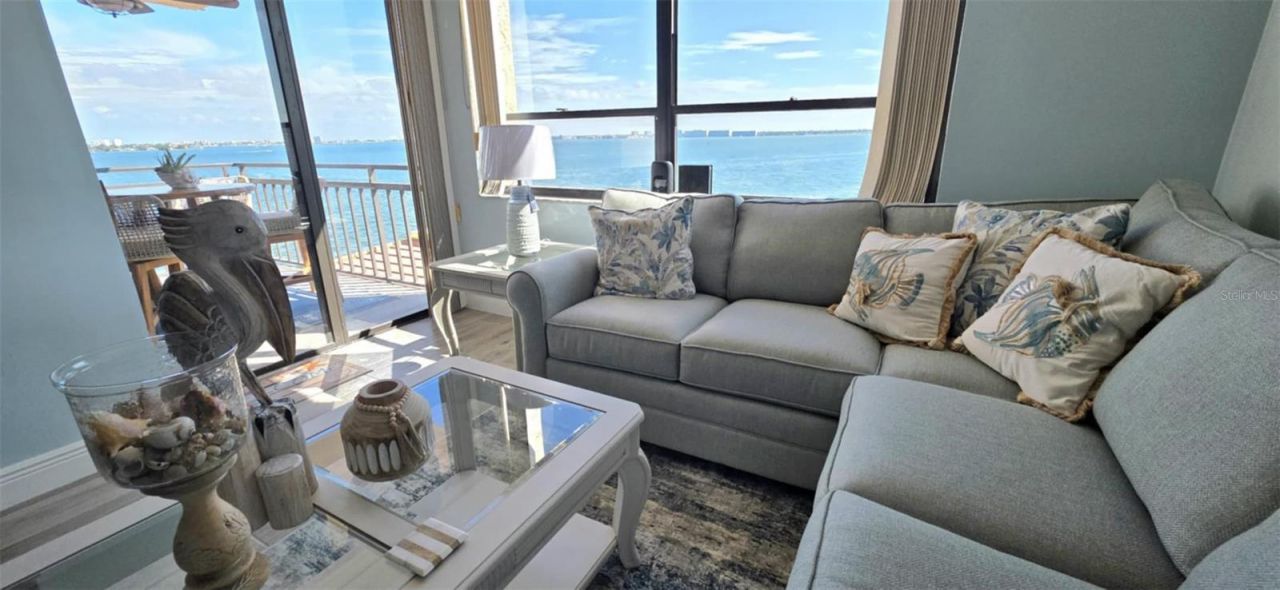 6177 Sun Boulevard, Unit 401, Saint Petersburg, FL 33715 Photo