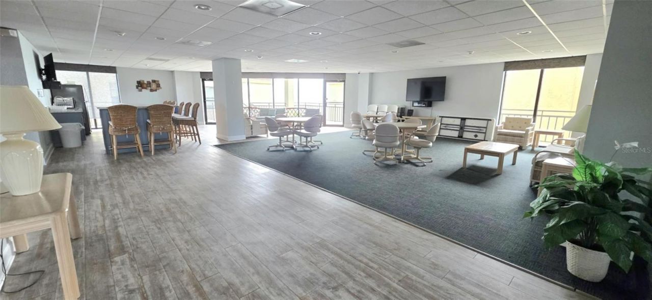 6177 Sun Boulevard, Unit 401, Saint Petersburg, FL 33715 Photo