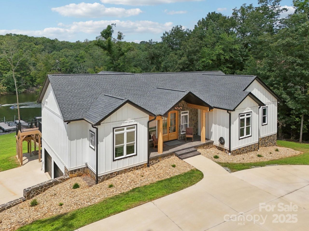 323 Whisper Lake Drive, New London, NC 28127 Main Photo